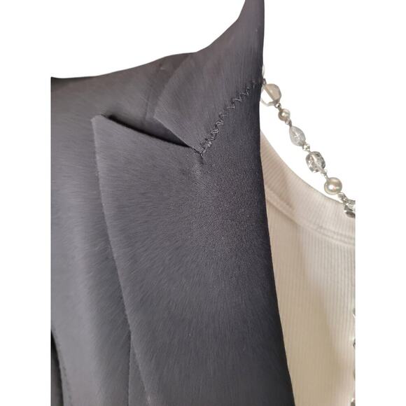 Tahari Black Fitted Blazer 3 Button Lined Sz 6 - Picture 6 of 10